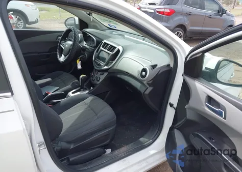 2019 Chevrolet Sonic Lt Auto из США, поврежденный, VIN 1G1JD5SB7K4101755